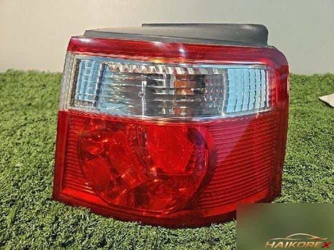 Kia Carens 2003 — задний фонарь правый наружный 2