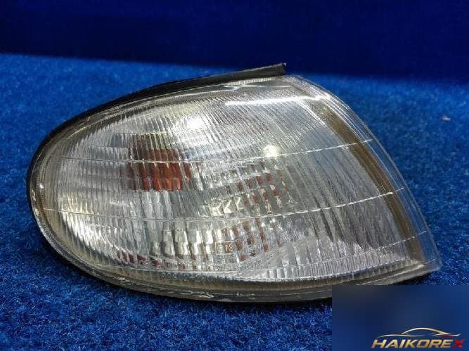 Hyundai Avante 1997 — указатель поворота правый 92302290