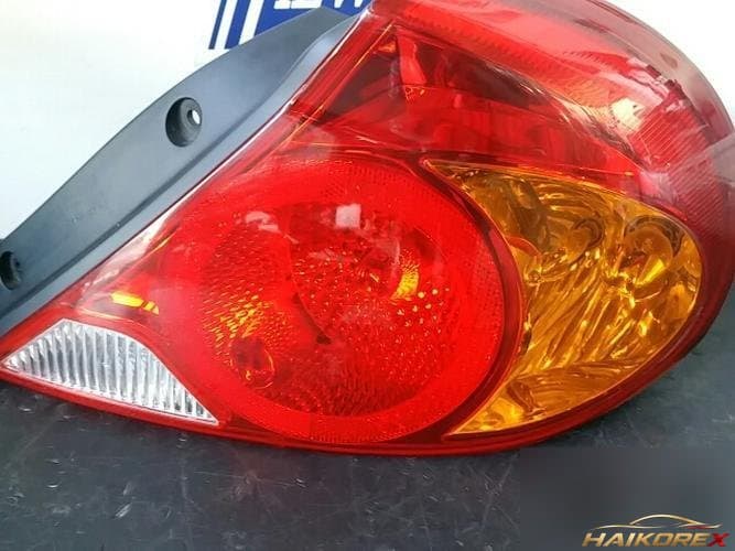 Kia Spectra 2003 — фара задняя правая 0K2N151150A