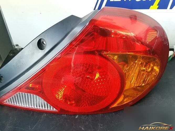 Kia Spectra 2003 — фонарь задний правый наружный 0K2N151150A