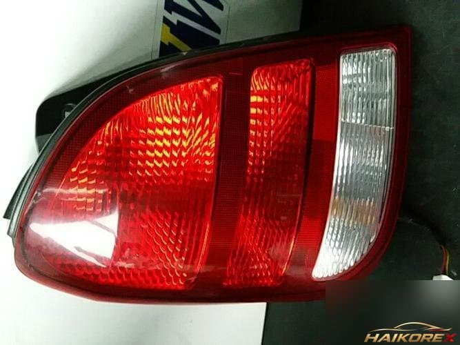 Kia Carens 2002 — фонарь задний левый наружный 0K2C451160A