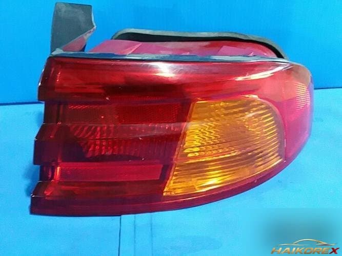 Kia Optima 2002 — фара задняя правая наружная 924213C000