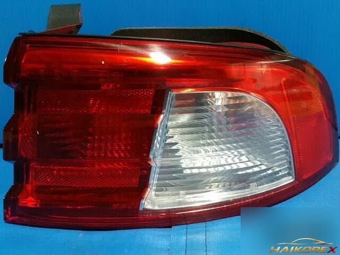 Kia Optima 2002 — фара задняя правая 924213C000