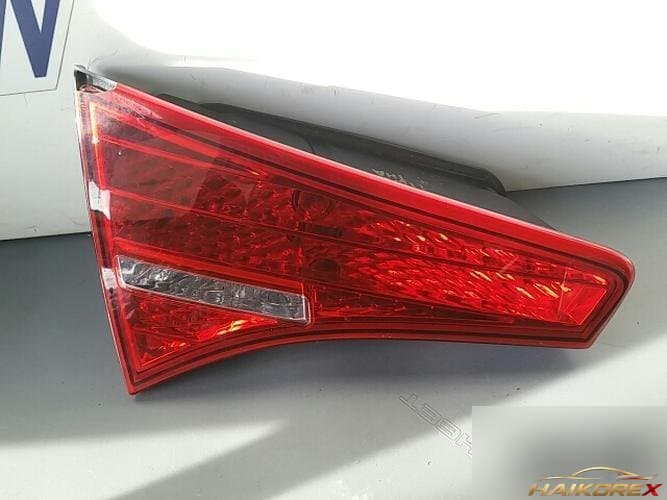 Kia K5 2011 — фара задняя левая (внутренняя)