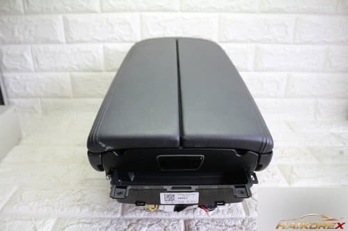 Подлокотник консоли G80 двухдверный 84660B1AA04RR