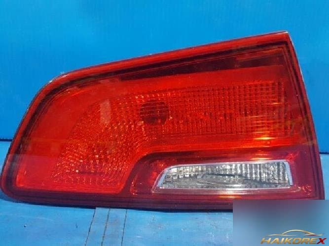 Kia K5 2013 — стоп-сигнал левый внутренний