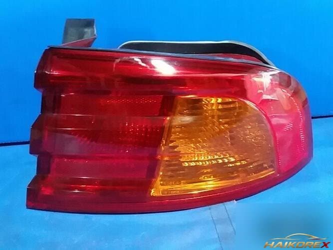Kia Optima 2002 — задний фонарь правый наружный 924213C000