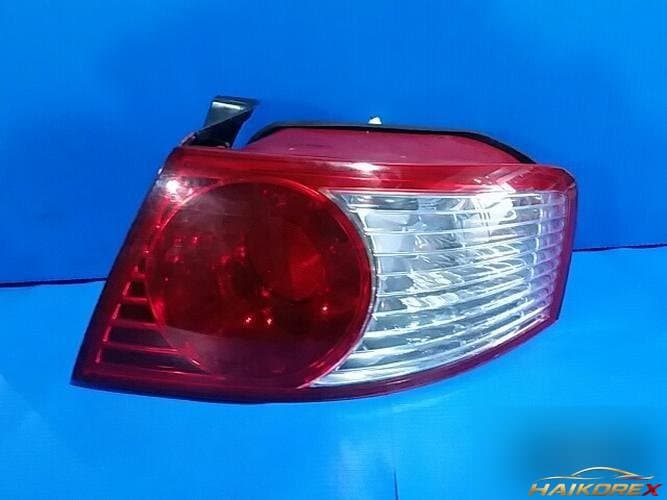 Kia Opirus 2004 — фара задняя правая наружная 924023F000