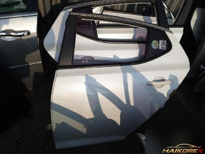 Kia K5 2011 — дверь задняя левая
