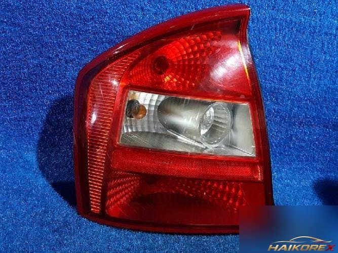 Kia Cerato 2006 — задний фонарь левый (внешний)