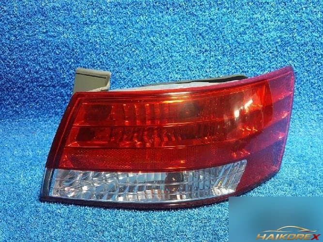 Hyundai Sonata 2005 — фара задняя правая 92402 3K000 1