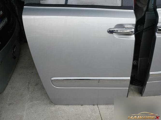 Kia Carnival 2006 — дверь задняя правая