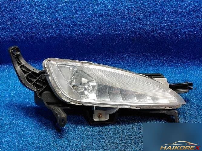 Kia K5 2011 — противотуманная фара правая 922022T0