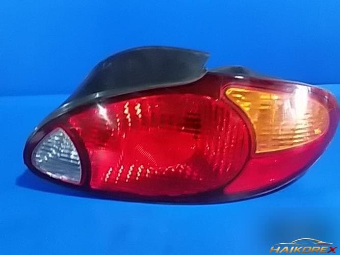 Hyundai Avante 2000 — фонарь задний правый наружный