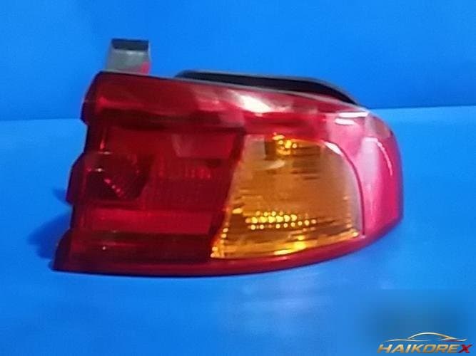 Kia Optima 2004 — задний фонарь правый (наружный) 924213C000
