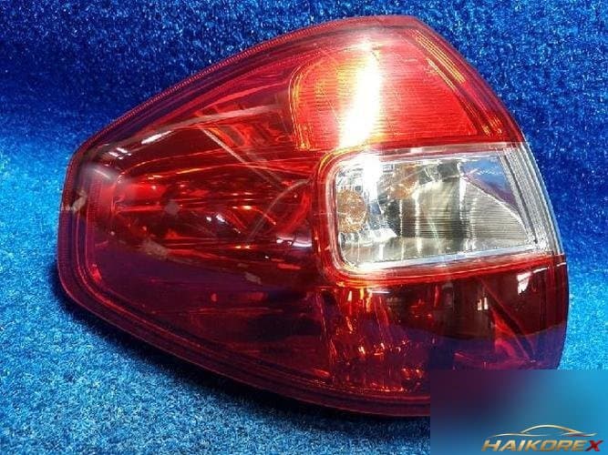 Renault QM5 2008 — задний фонарь левый наружный