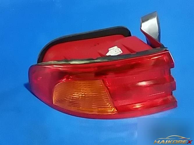 Kia Optima 2003 — задний фонарь левый внешний 924113C070