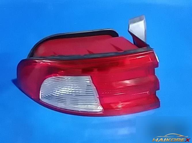 Kia Optima 2003 — фара задняя левая наружная 924113C000