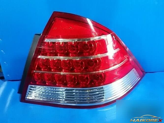 Ford Five Hundred 2007 — фара задняя правая (наружная)