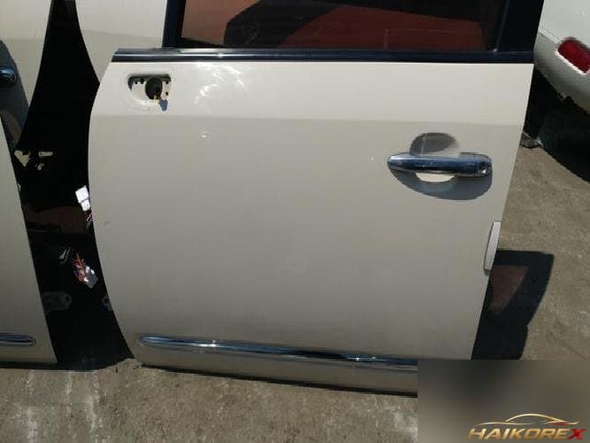 Kia Carens 2010 — дверь передняя левая