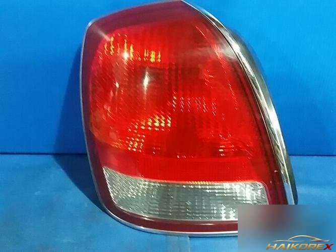 Hyundai Grandeur 2003 — фара задняя левая (наружная) 2