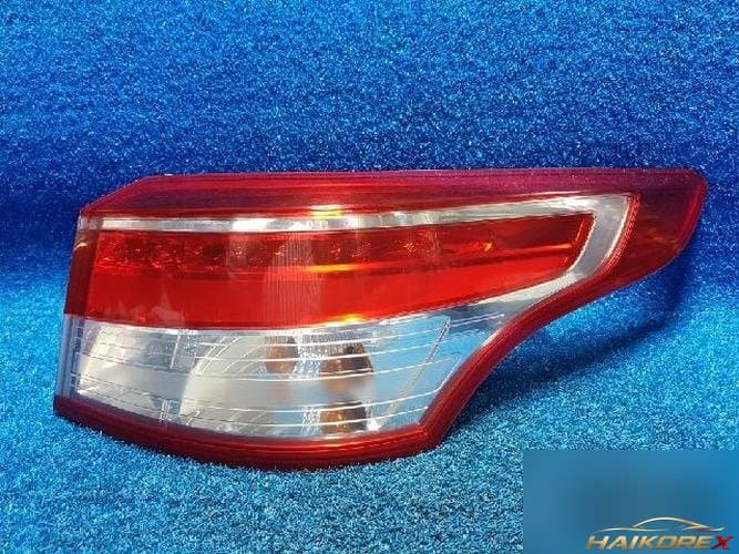 Renault SM5 2014 — задний фонарь правый (наружный) 265502071R