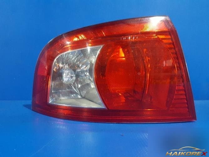 Buick 2004 — задний фонарь левый наружный