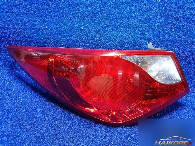 Hyundai Sonata 2010 — фара задняя левая наружная 4