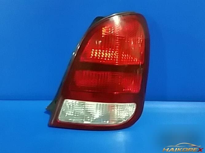 Kia Carens 2002 — задний фонарь правый внешний 0K2C451150