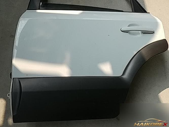 Hyundai Tucson 2007 — дверь задняя левая