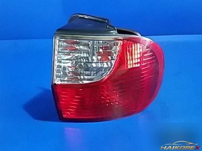 Hyundai Grand Starex 2003 — фара задняя правая (внешняя)