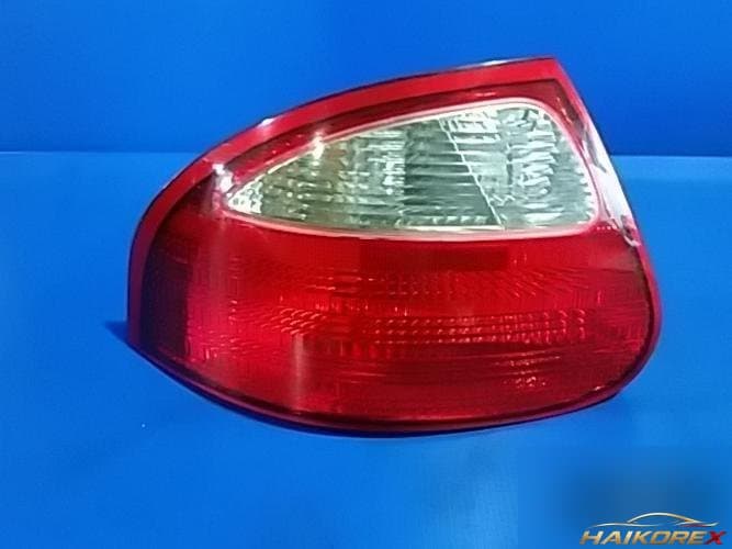 Kia Credos 2000 — фонарь задний левый наружный 0K9B051160A