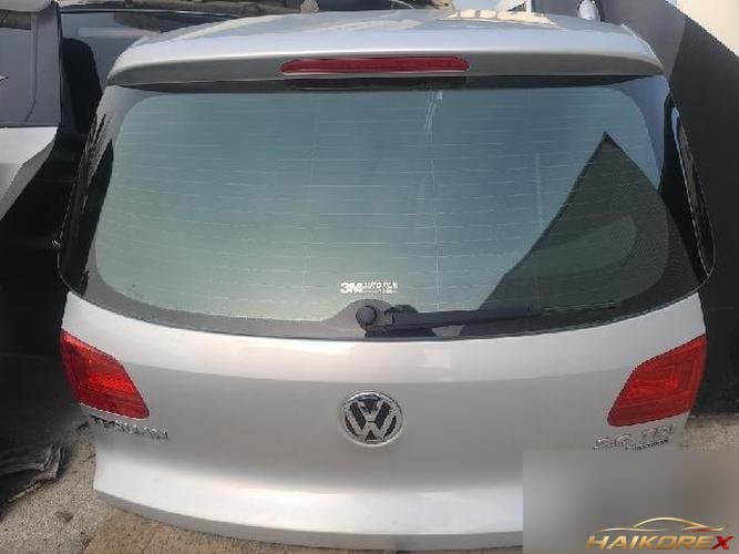 Volkswagen Tiguan 2014 — крышка багажника