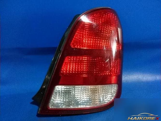 Kia Carens 2001 — фонарь задний правый 0K2C451150
