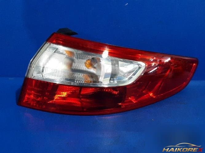 Renault SM3 2013 — фара задняя правая наружная 265500016R