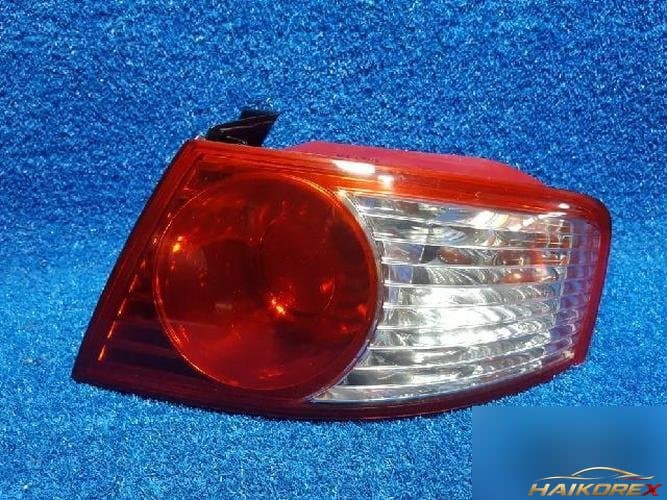 Kia Opirus 2005 — задний фонарь правый наружный