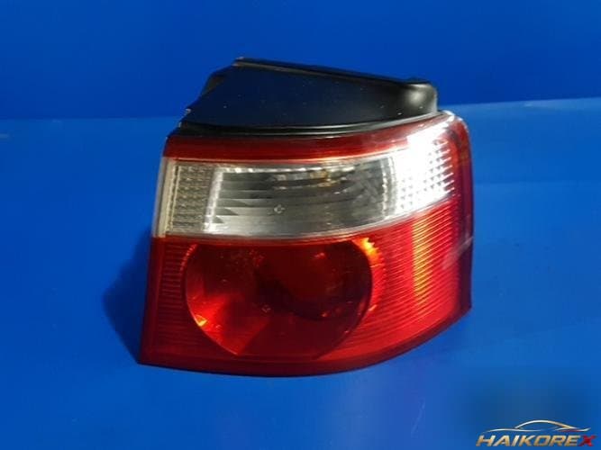 Kia Carens 2001 — фонарь задний правый 0K2FB51150