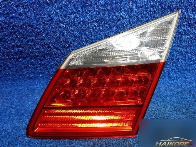 Hyundai Genesis 2009 — стоп-сигнал задний внутренний правый 924043M0