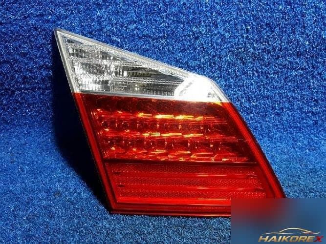 Hyundai Genesis 2009 — задний фонарь внутренний левый 924033M0