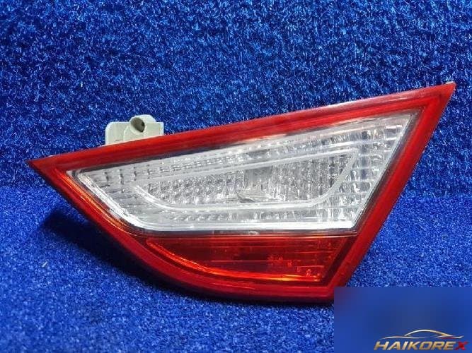Hyundai Sonata 2011 — фара задняя правая внутренняя 1