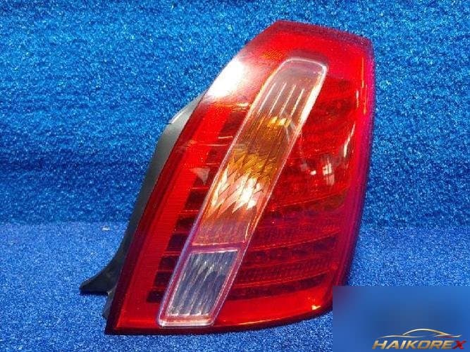 Kia Opirus 2008 — задний фонарь правый наружный