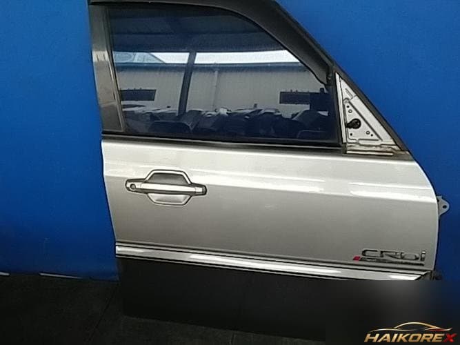 Hyundai Terracan 2003 — дверь передняя правая