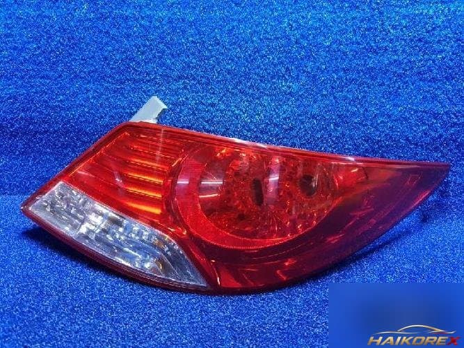 Hyundai Accent 2012 — фара задняя правая наружная