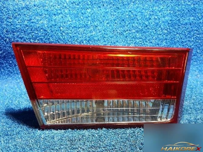 Hyundai Sonata 2006 — задний фонарь внутренний левый 924033K000