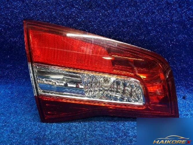 Renault QM5 2008 — фонарь задний левый (внутренняя часть)