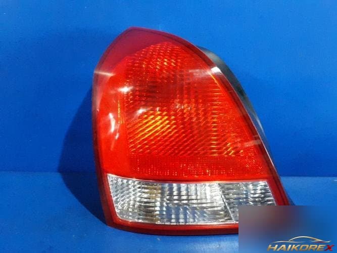 Hyundai Avante 2002 — фонарь задний левый наружный
