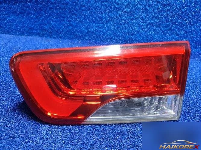 Kia Forte 2011 — фонарь задний внутренний правый 924041M5