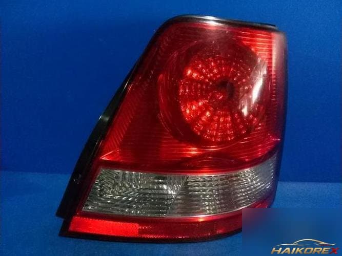 Kia Sorento 2005 — задний фонарь правый внешний 924023E000
