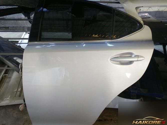 Lexus IS 2007 — дверь задняя левая