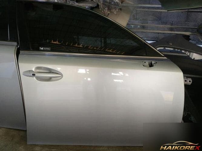 Lexus IS 2007 — дверь передняя правая
